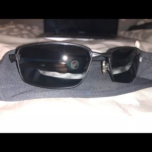 “Splinter” Men’s Black Oakley Sunglasses
